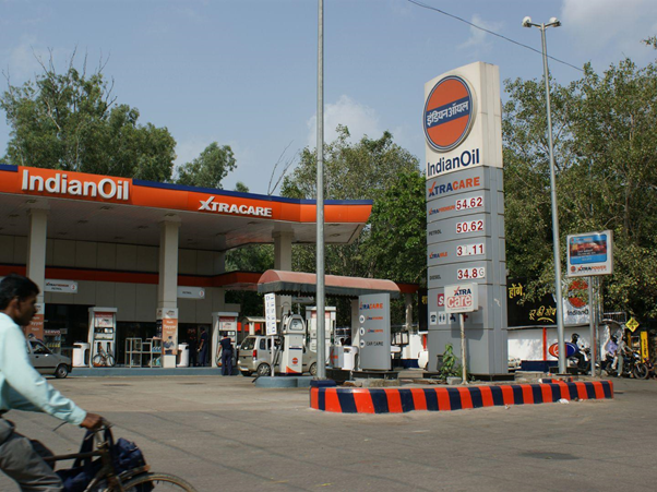 Kerala Looks to Lose Rs. 510 cr as it Slashes Fuel Taxes by Rs. 1 Per Litre